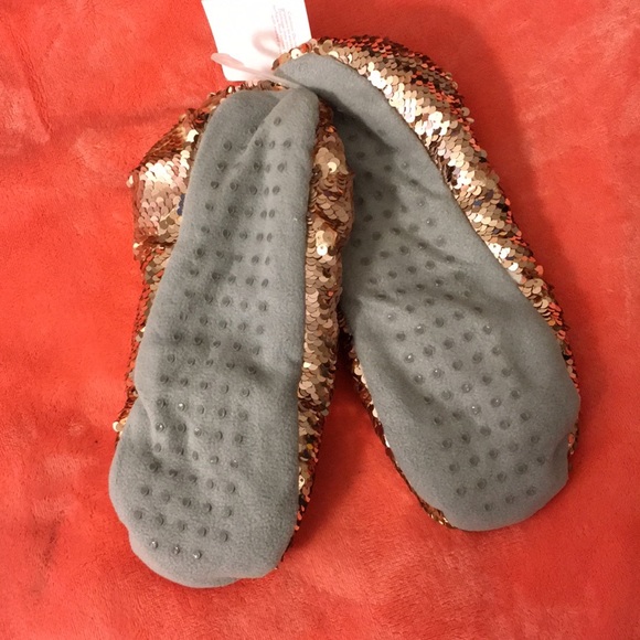 Slippers - Picture 2 of 2